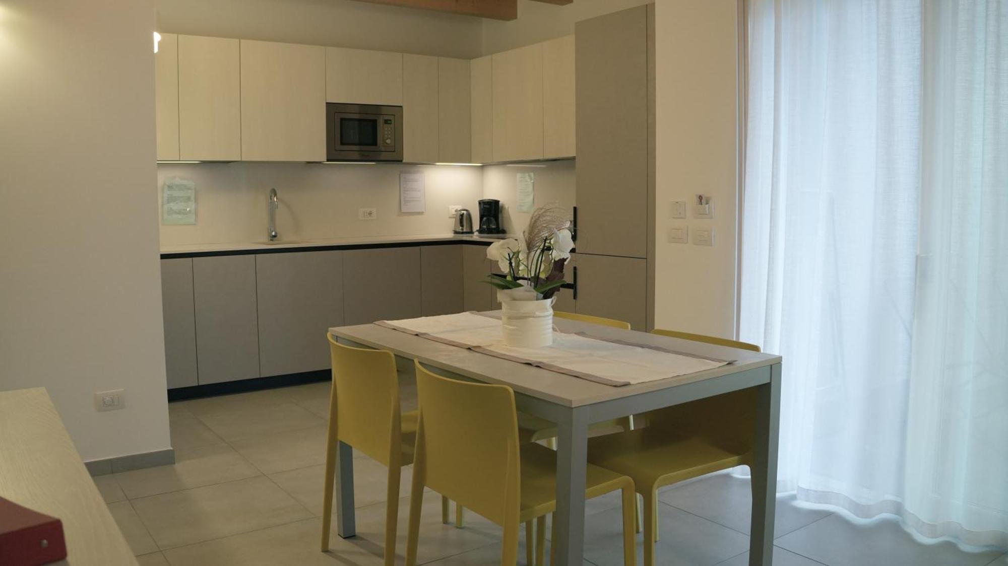 Casa Maria Apartments Riva del Garda Zimmer foto