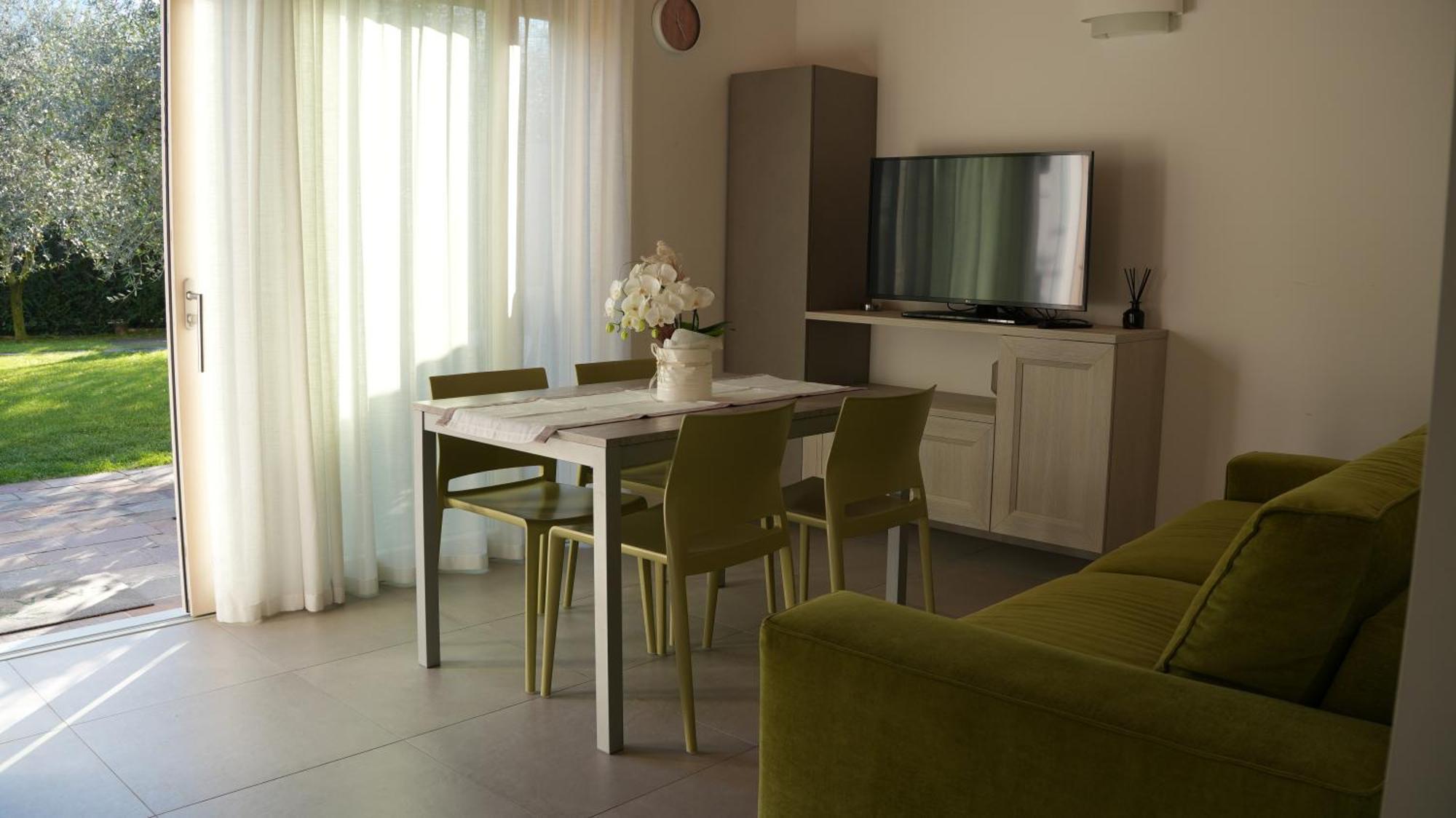 Casa Maria Apartments Riva del Garda Zimmer foto